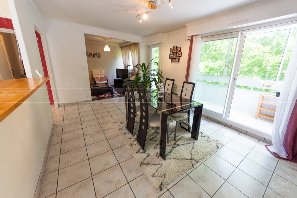 APPARTEMENT T5 85M² AVEC CAVE ET PARKING PRIVE