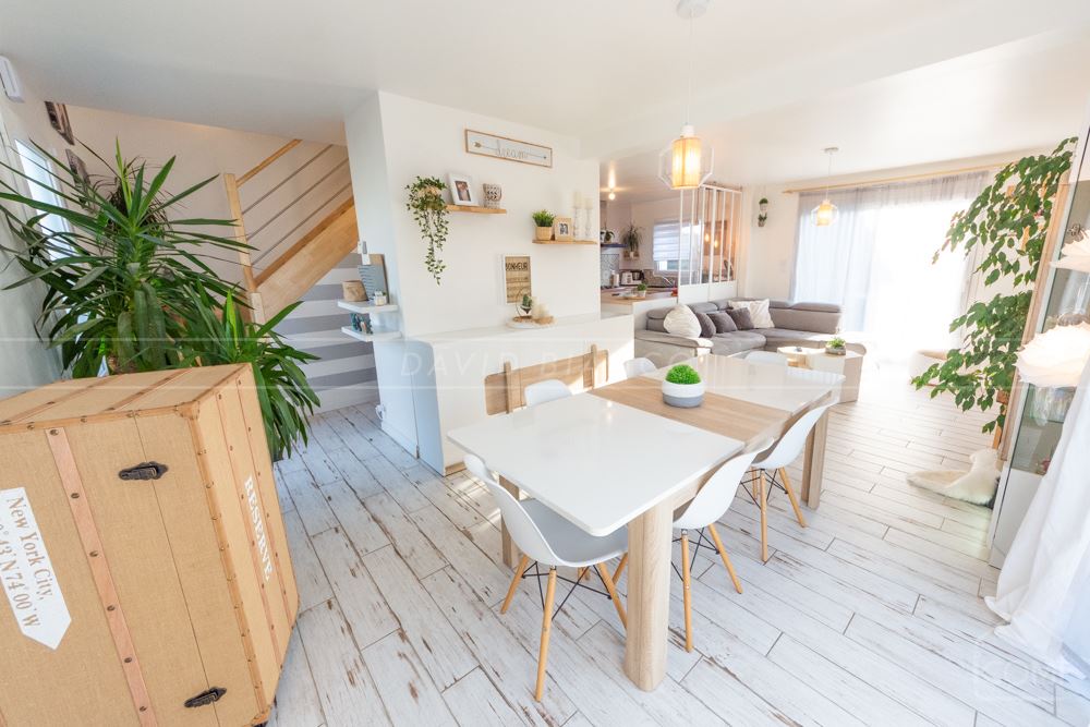 MAISON RECENTE INDIVIDUELLE T7 DE 127M² SUR TERRAIN DE 320M²