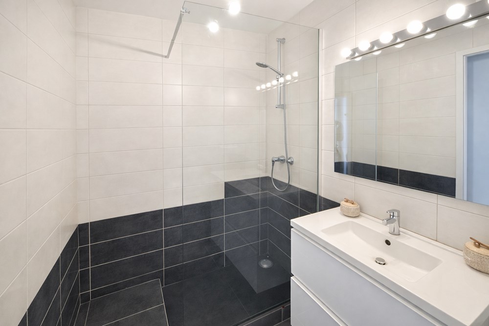 BREST - APPARTEMENT - 73 M2 - 3 PIECES photo 5
