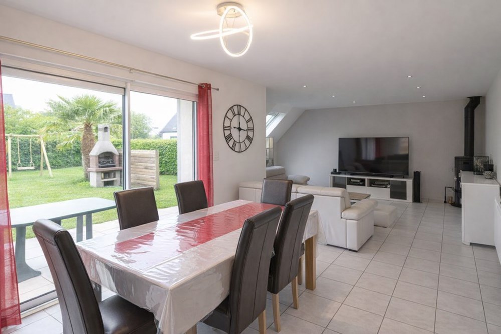 LESNEVEN - MAISON - 183 M2 - 8 PIECES photo 3