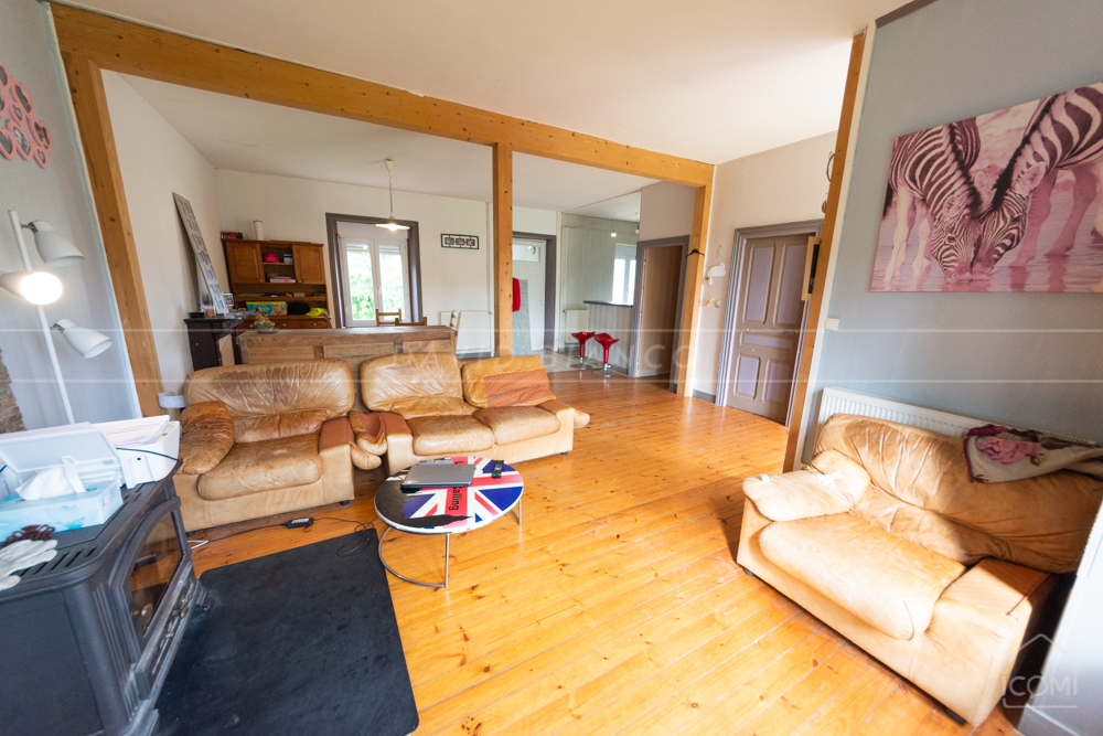 MAISON T6 130M² SUR TERRAIN DE 600M²