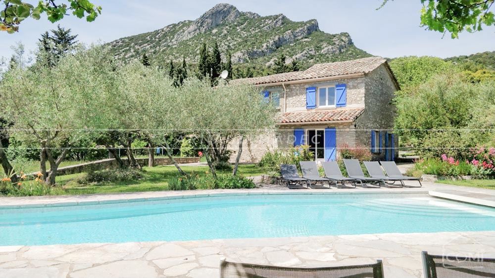 MAS EN PIERRE - 180 M² - 5/6 CHAMBRES - PISCINE - TERRAIN DE 4.000M² ENVIRON - VUE DEGAGEE - COUP DE COEUR photo 3