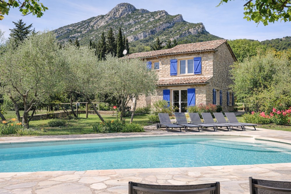 MAS EN PIERRE - 180 M² - 5/6 CHAMBRES - PISCINE - TERRAIN DE 4.000M² ENVIRON - VUE DEGAGEE - COUP DE COEUR photo 3