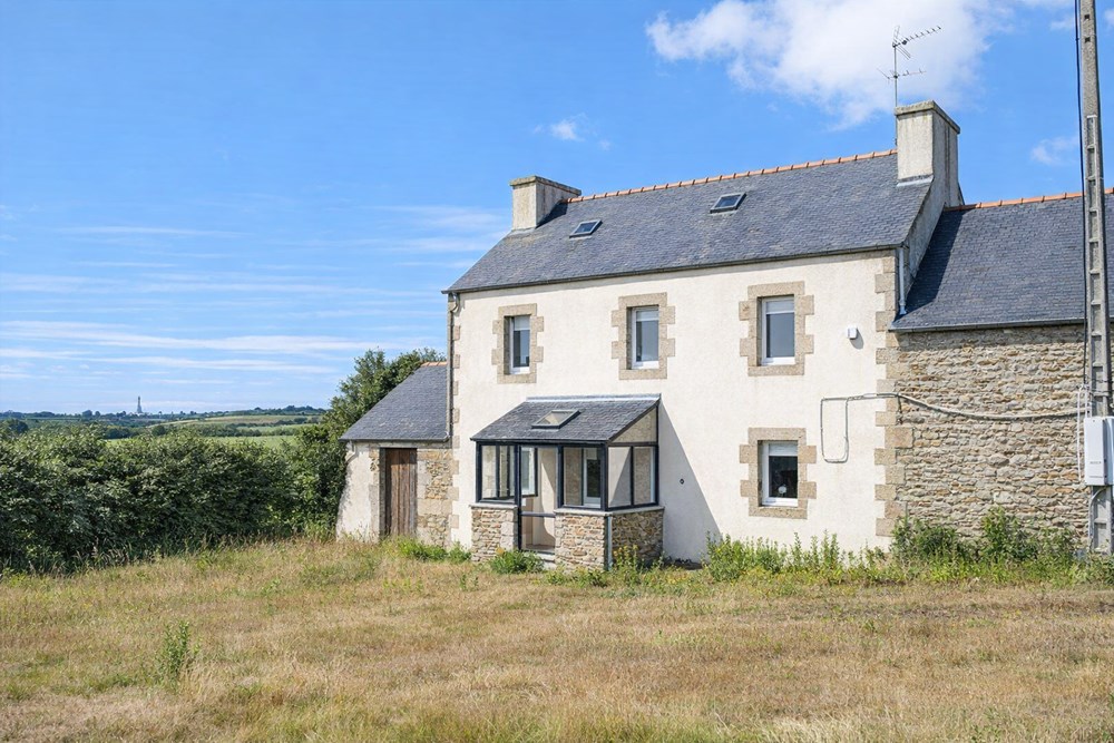 PLOUMOGUER - MAISON - 92 M2 - 6 PIECES