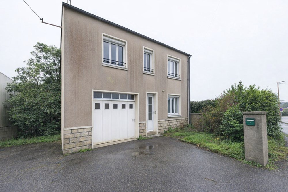 MAISON INDIVIDUELLE T5 110M² AVEC GARAGE ET LOCATAIRE EN PLACE SUR TERRAIN DE 330M²