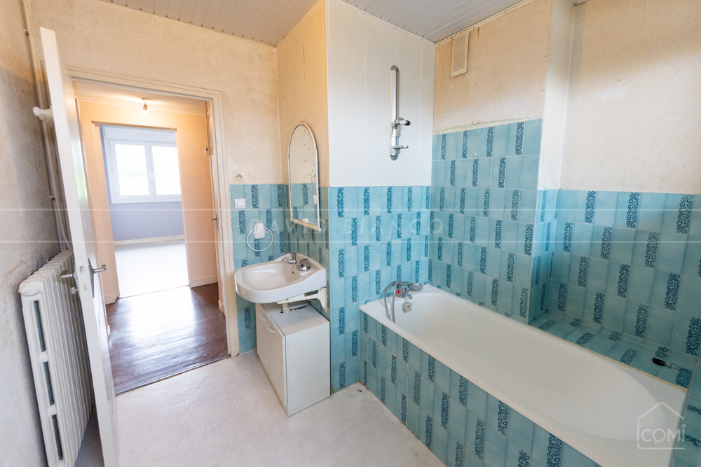 APPARTEMENT T4 70M² AVEC BALCON ET CAVE photo 5