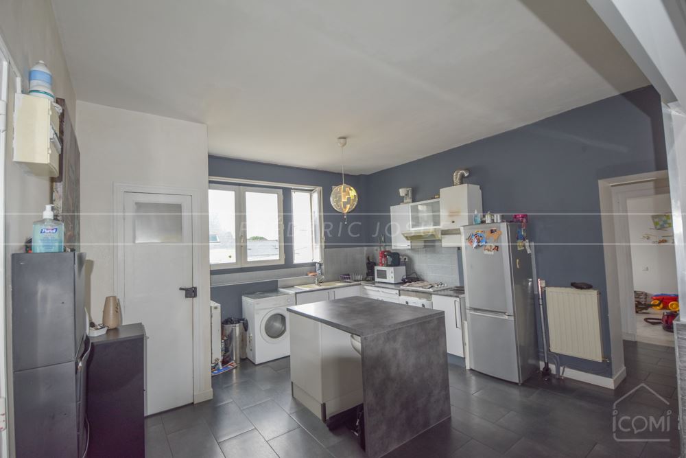 APPARTEMENT T3 - JARDIN 100M2 - PLACE STATIONNEMENT SECURISEE - photo 2