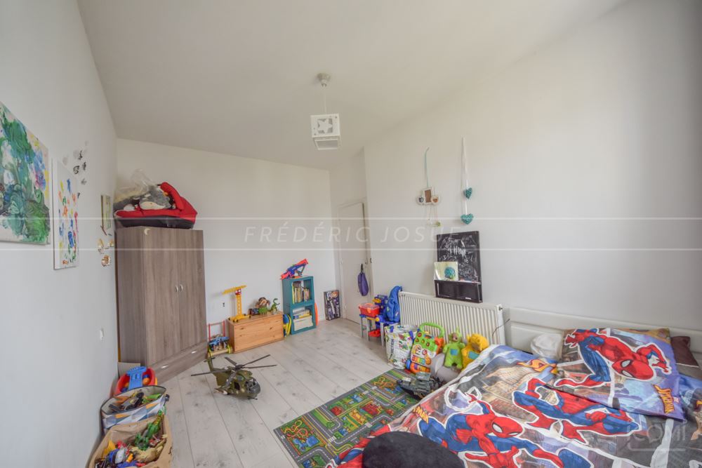 APPARTEMENT T3 - JARDIN 100M2 - PLACE STATIONNEMENT SECURISEE - photo 3