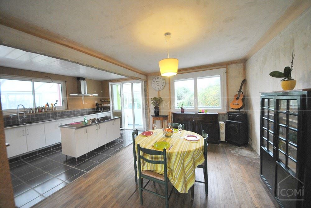 LE RELECQ-KERHUON - MAISON - 120 M2