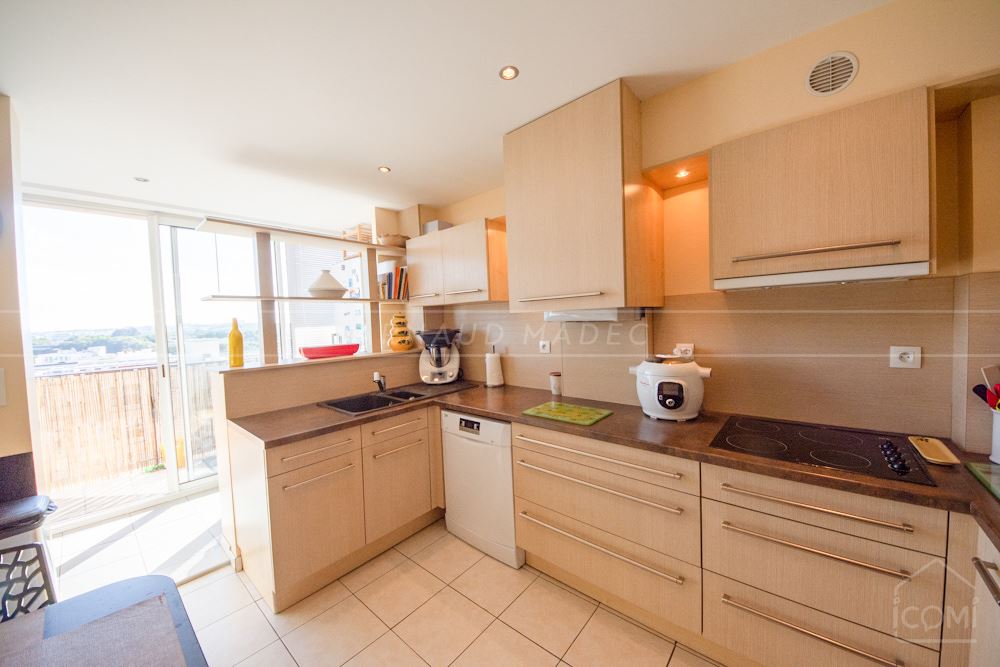 APPARTEMENT T4 DE 110M² - 3CH - EXPOSITION SUD - VUE DEGAGEE - ASCENSEUR - BALCON