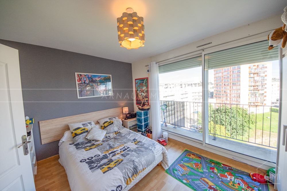 APPARTEMENT T4 DE 110M² - 3CH - EXPOSITION SUD - VUE DEGAGEE - ASCENSEUR - BALCON photo 4