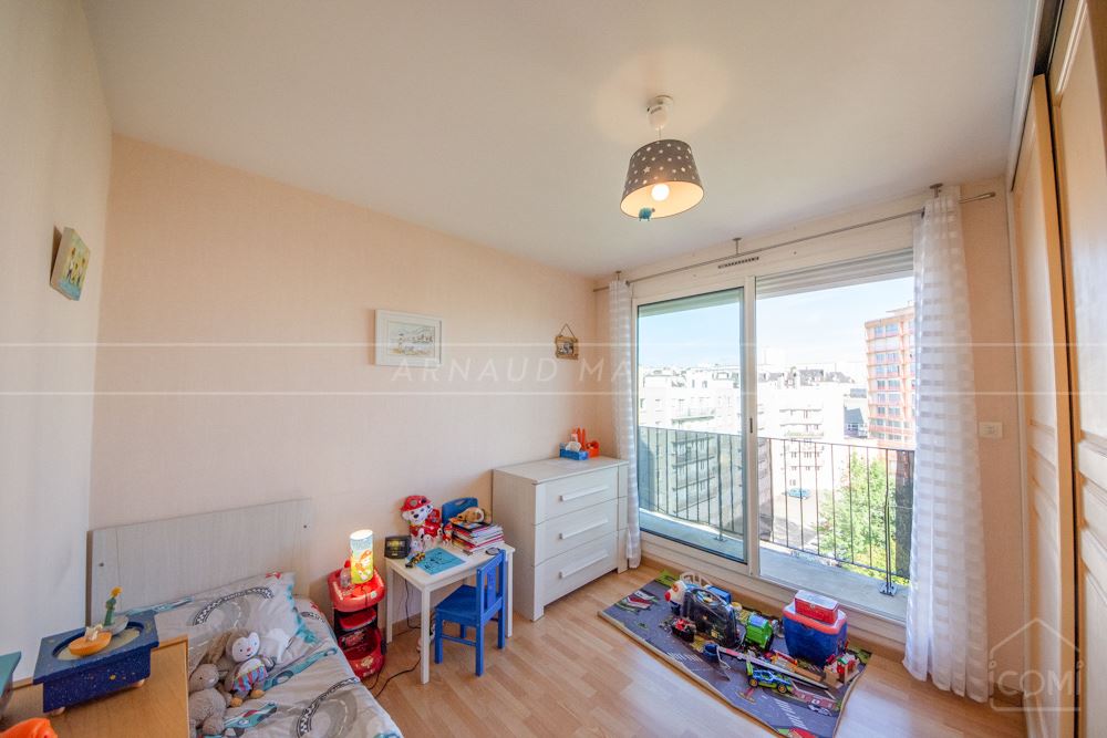 APPARTEMENT T4 DE 110M² - 3CH - EXPOSITION SUD - VUE DEGAGEE - ASCENSEUR - BALCON photo 3