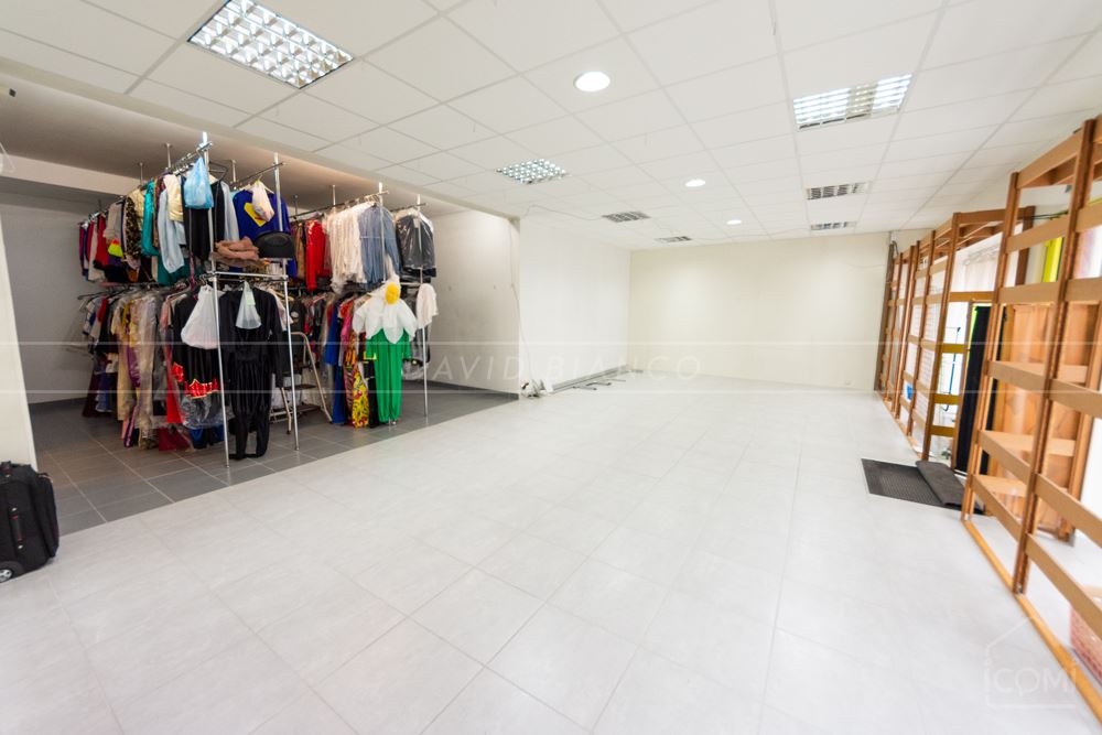 IMMEUBLE AVEC UN LOCAL COMMERCIAL DE 115M² ET UN T3 LOUE DE 65M² photo 3