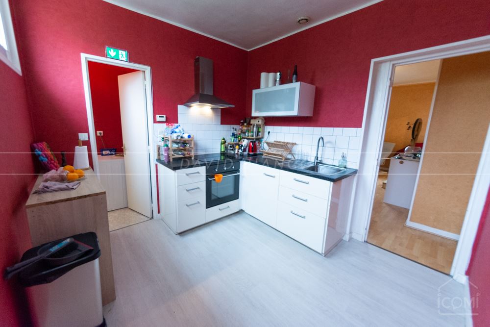 IMMEUBLE AVEC UN LOCAL COMMERCIAL DE 115M² ET UN T3 LOUE DE 65M² photo 5