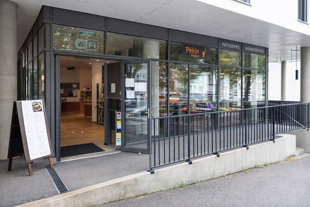 BREST - LOCAL - 112 M2 - 2 PIECES