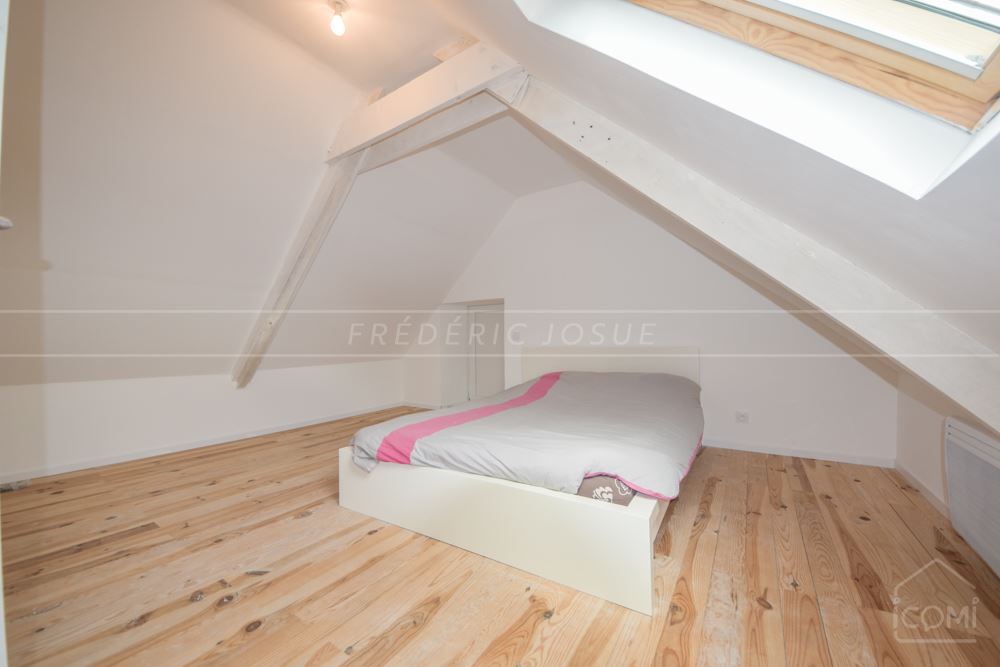 MAISON DES ANNEES 30 ENTIEREMENT RENOVEE - DEPENDANCES 50M² - TERRAIN 3000M2 - CALME photo 4
