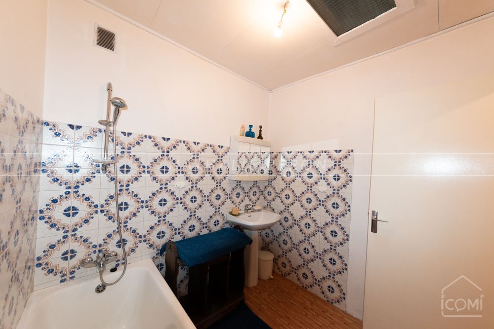 MAISON - 143 M² - 3 CHAMBRES - JARDIN 220 M² photo 2