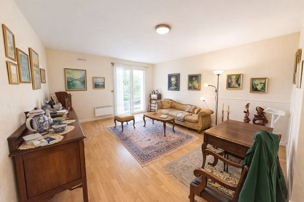 APPARTEMENT T2- 1 CHAMBRE- JARDINET PRIVE- RESIDENCE SENIOR- NOMBREUSES PRESTATIONS- PROCHE CENTRE VILLE photo 2