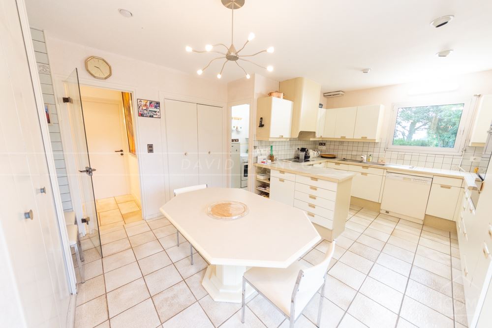 MAISON T8/9 VUE MER 225M² SUR 2500M² DE TERRAIN photo 3