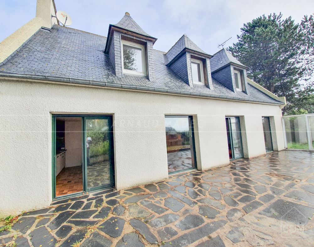 PROPRIETE T6-T7 - 160M² - 4/5 CHAMBRES - TERRAIN 1600M² - VUE MER - RARE photo 4