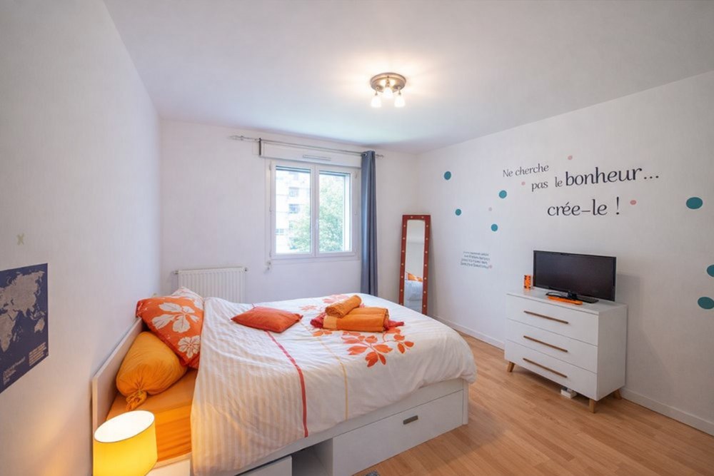 APPARTEMENT T3/T4 DE 74M² - 2/3 CHAMBRES - CALME - VERDURE - COUP DE COEUR ASSURE photo 3