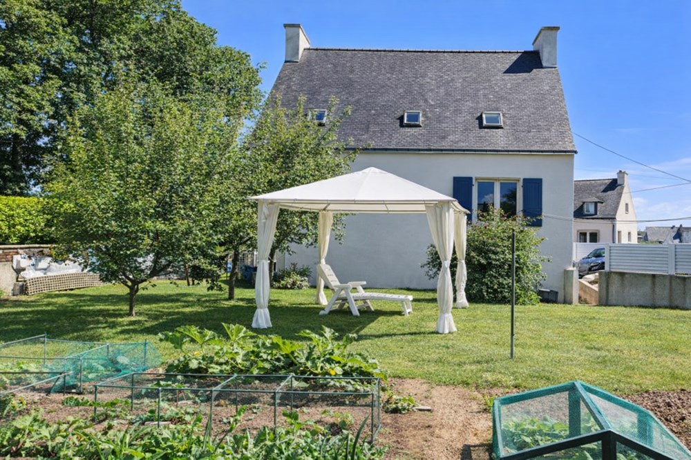 MAISON NON MITOYENNE T6/7 - TERRAIN 600 M² - 4 CHAMBRES- CALME - SANS VIS-A-VIS - AUCUNS TRAVAUX photo 2