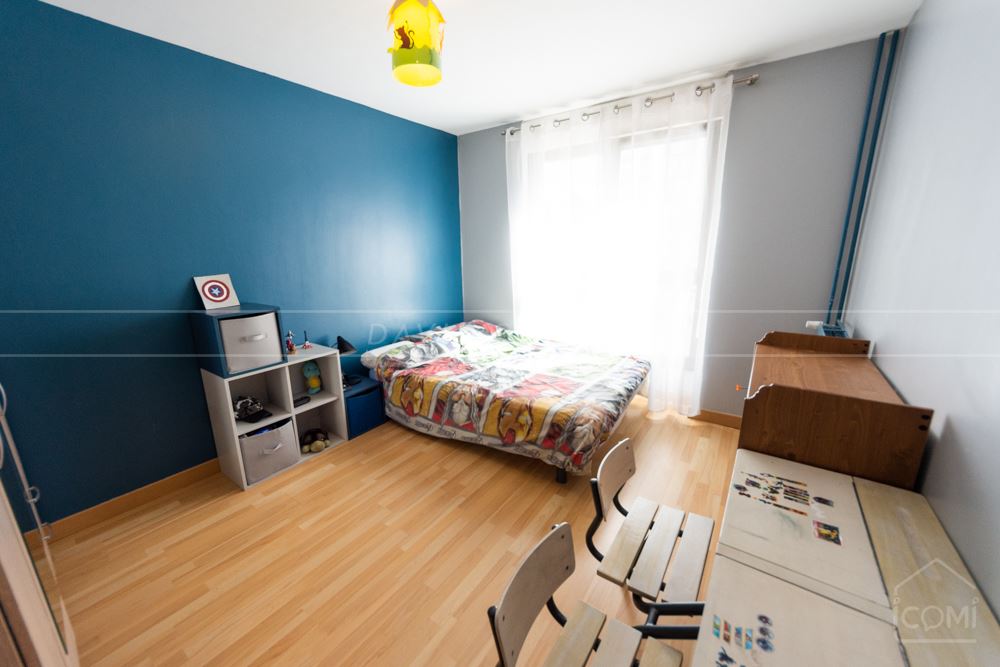 APPARTEMENT T4 85M² AVEC CAVE ET PARKING PRIVE COUVERT photo 5