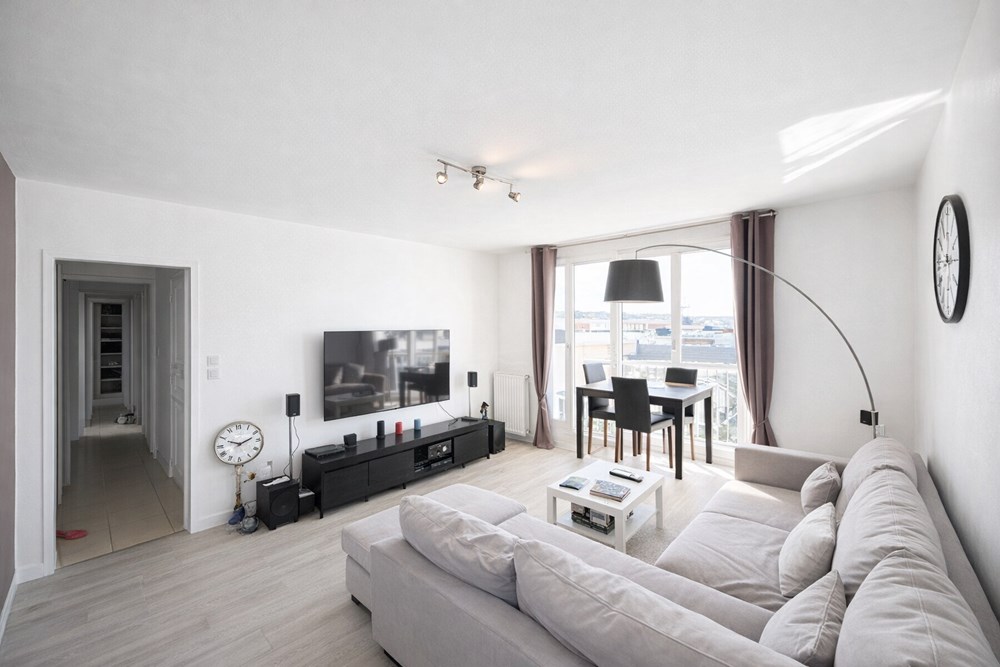 APPARTEMENT 77M² - 2EME ETAGE - SAINT LUC - DALLE BETON - JOLIE VUE -