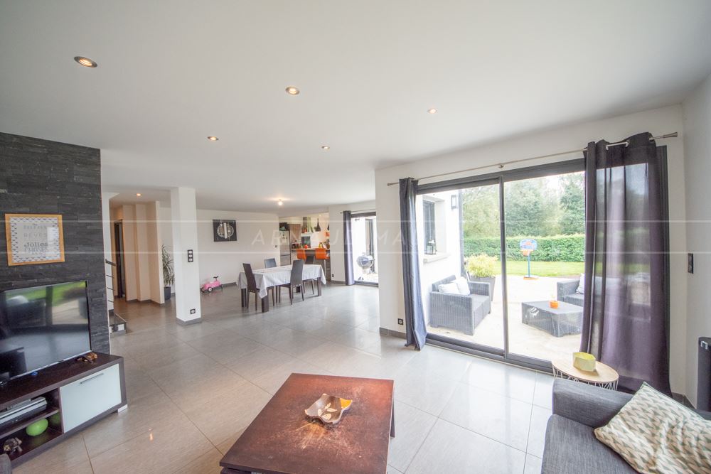 MAISON CONTEMPORAINE 2012 - T6 - 150M² - 4 CH - PIECE VIE 60M² photo 2