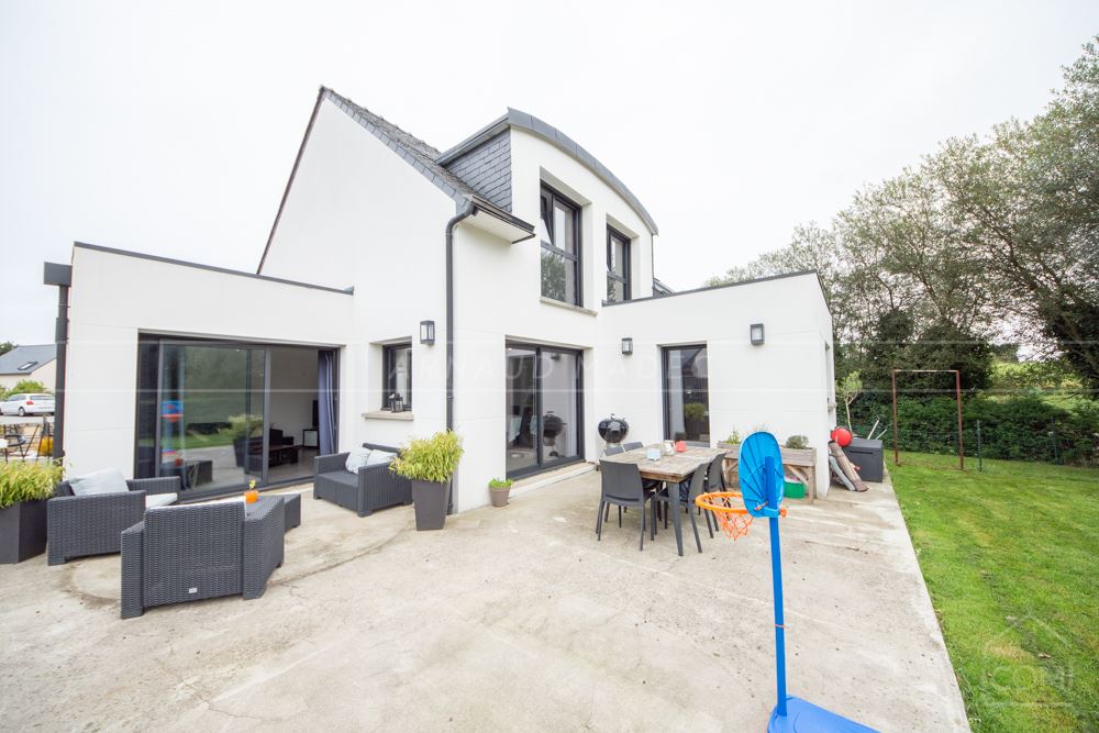 MAISON CONTEMPORAINE 2012 - T6 - 150M² - 4 CH - PIECE VIE 60M²