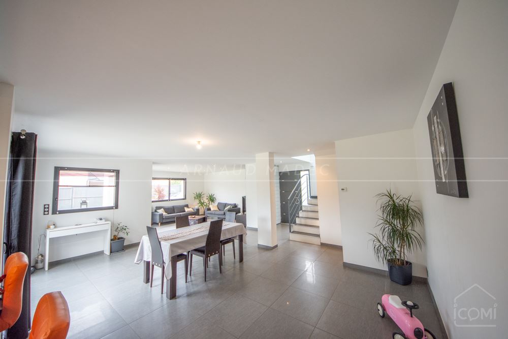 MAISON CONTEMPORAINE 2012 - T6 - 150M² - 4 CH - PIECE VIE 60M² photo 3