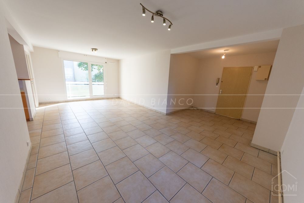 APPARTEMENT T5 85M² AVEC BALCON, CAVE ET PARKING PRIVE photo 4