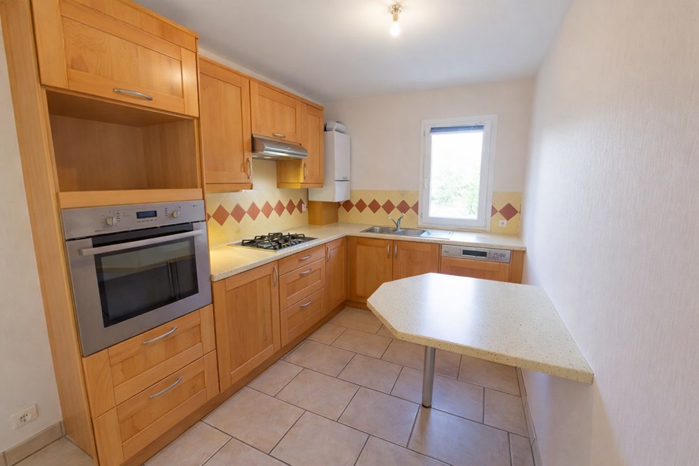 BREST - APPARTEMENT - 85 M2 - 5 PIECES photo 2