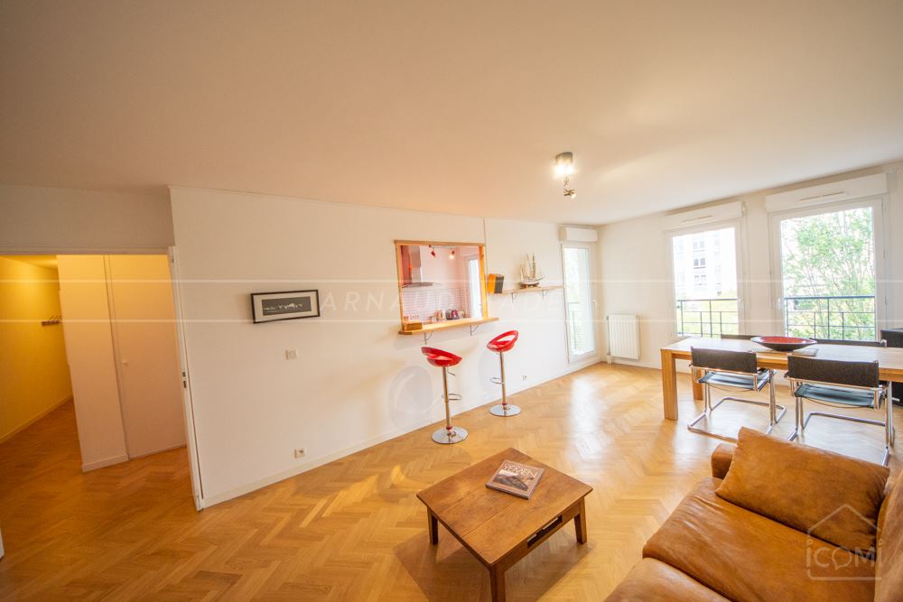 APPARTEMENT T4 DE 100M² - STANDING - ASCENSEUR - 2 PARKINGS - TERRASSE - RARE photo 3