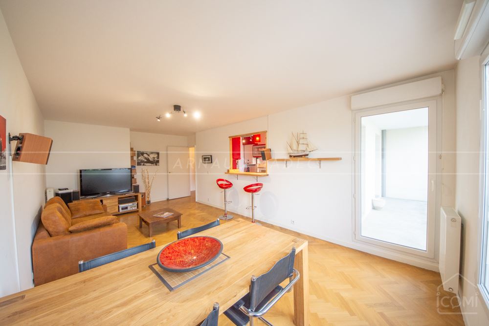 APPARTEMENT T4 DE 100M² - STANDING - ASCENSEUR - 2 PARKINGS - TERRASSE - RARE photo 2