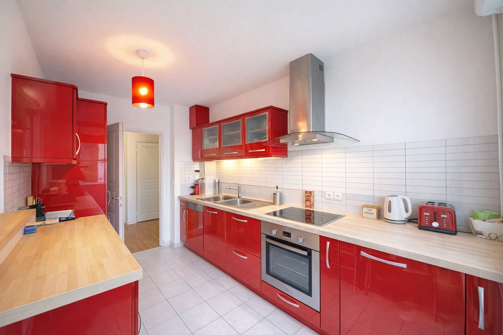APPARTEMENT T4 DE 100M² - STANDING - ASCENSEUR - 2 PARKINGS - TERRASSE - RARE photo 2
