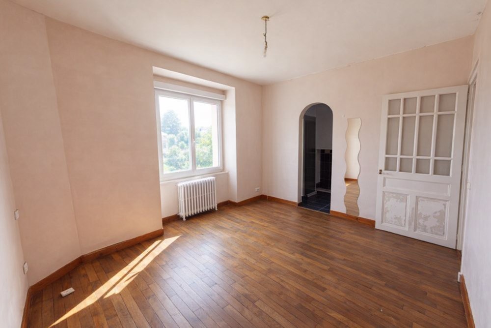 CLéDER - MAISON - 182 M2 - 6 PIECES photo 4