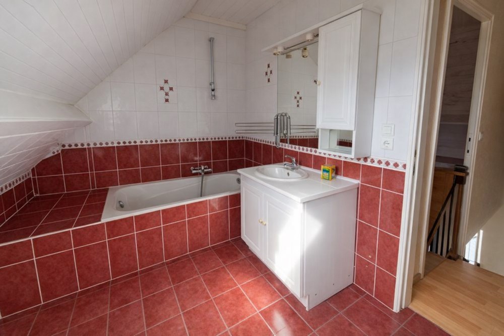 CLéDER - MAISON - 182 M2 - 6 PIECES photo 5