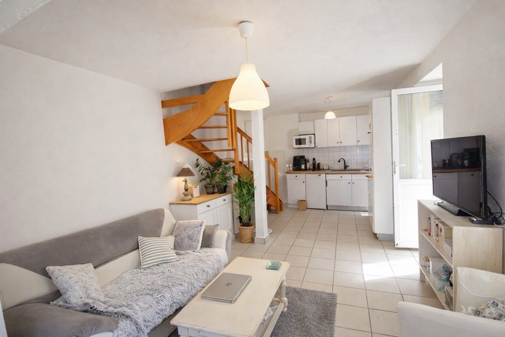 MAISON/TRIPLEX - 3 CHAMBRES - ESPACE VIE EN REZ DE JARDIN - CALME - HYPER CENTRE VILLE - RARE photo 3