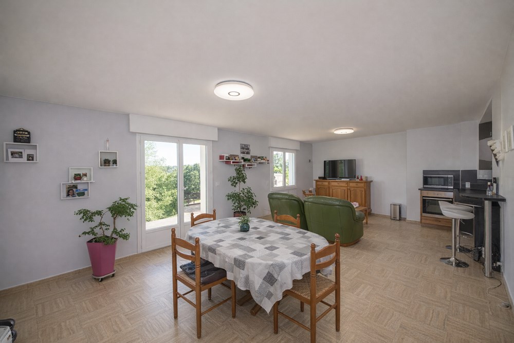 SAINT-THURIEN - MAISON - 217 M2 - 7 PIECES photo 2