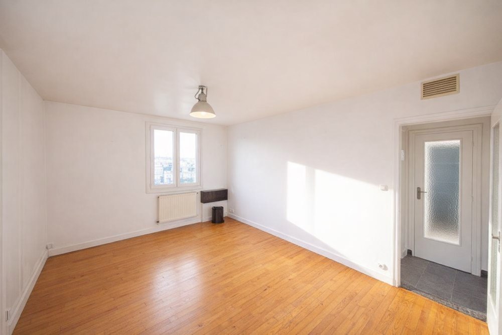 APPARTEMENT T3 - DERNIER ETAGE - LUMINEUX - CALME - VUE DEGAGEE SUD ET OUEST SANS VIS A VIS photo 3
