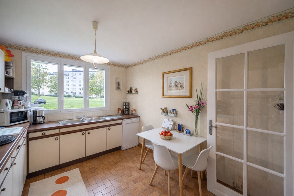 APPARTEMENT T4 - 3 CHAMBRES - RESIDENCE STANDING - ASCENSEUR - STATIONNEMENT - ESPACES VERTS - RARE photo 5