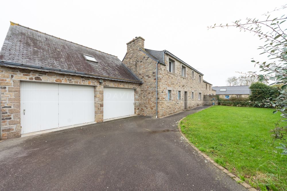 MAISON T5 125M² AVEC DOUBLE GARAGE SUR TERRAIN DE 900M² photo 2