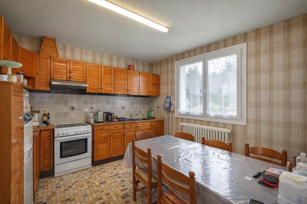 QUERRIEN - MAISON - 190 M2 - 7 PIECES photo 4