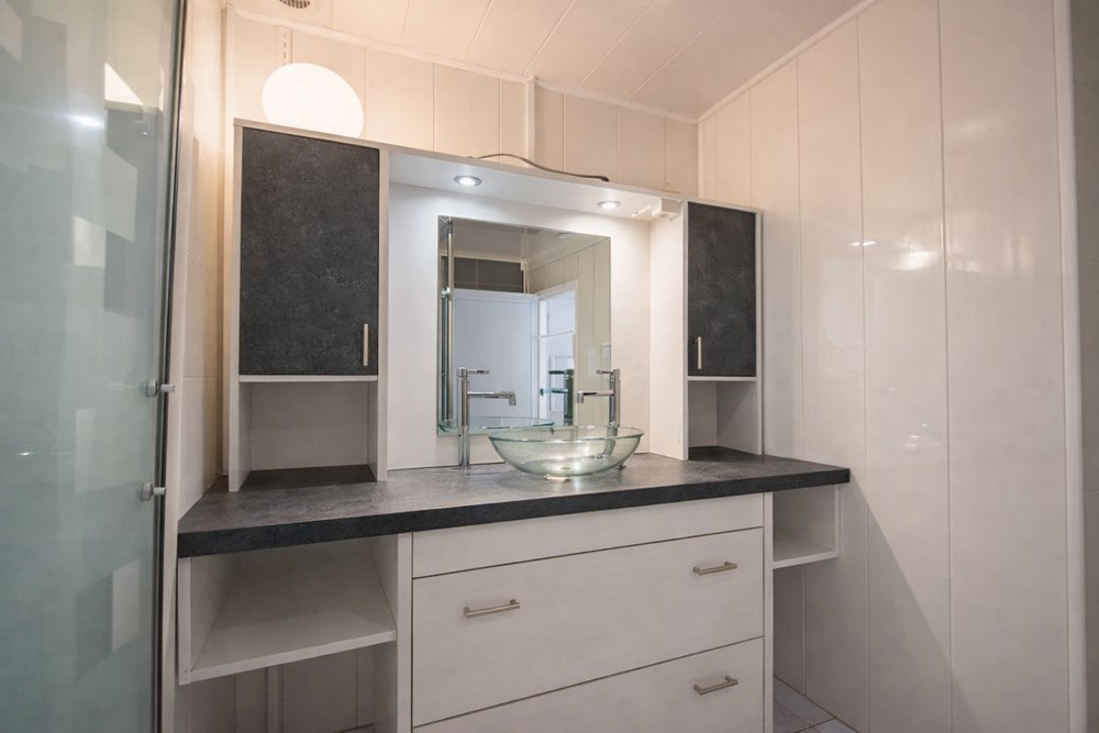 MAISON 115M2 A RENOVER -180M2 DE DEPENDANCES - 10 MIN DES PLAGES - CALME - ENORME POTENTIEL photo 5