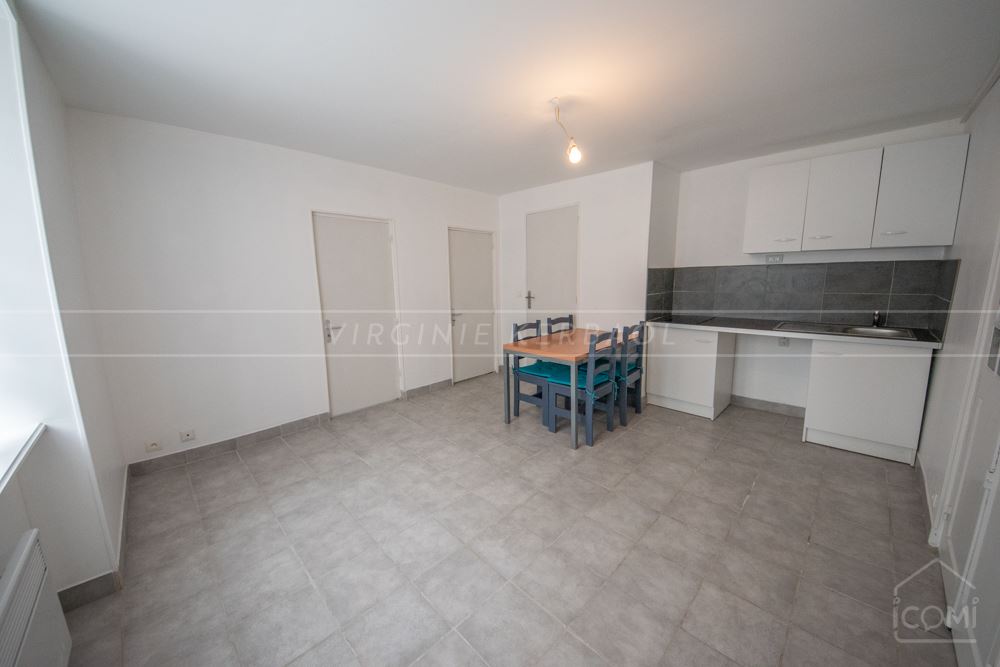 IMMEUBLE COMPRENANT 3 APPARTEMENTS - JARDIN CLOS -