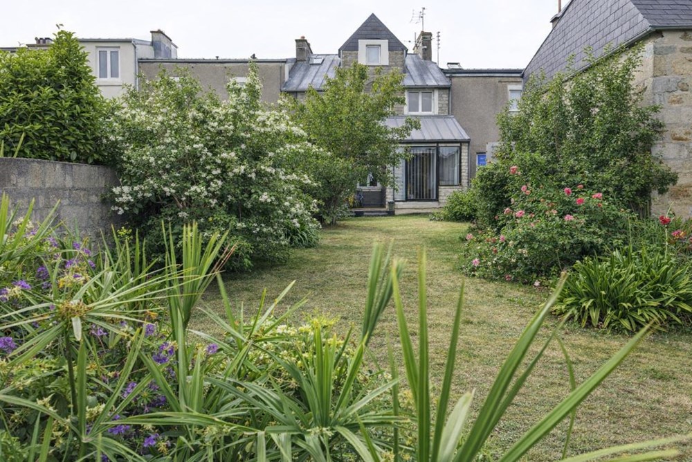 BREST - MAISON - 184 M2 - 7 PIECES