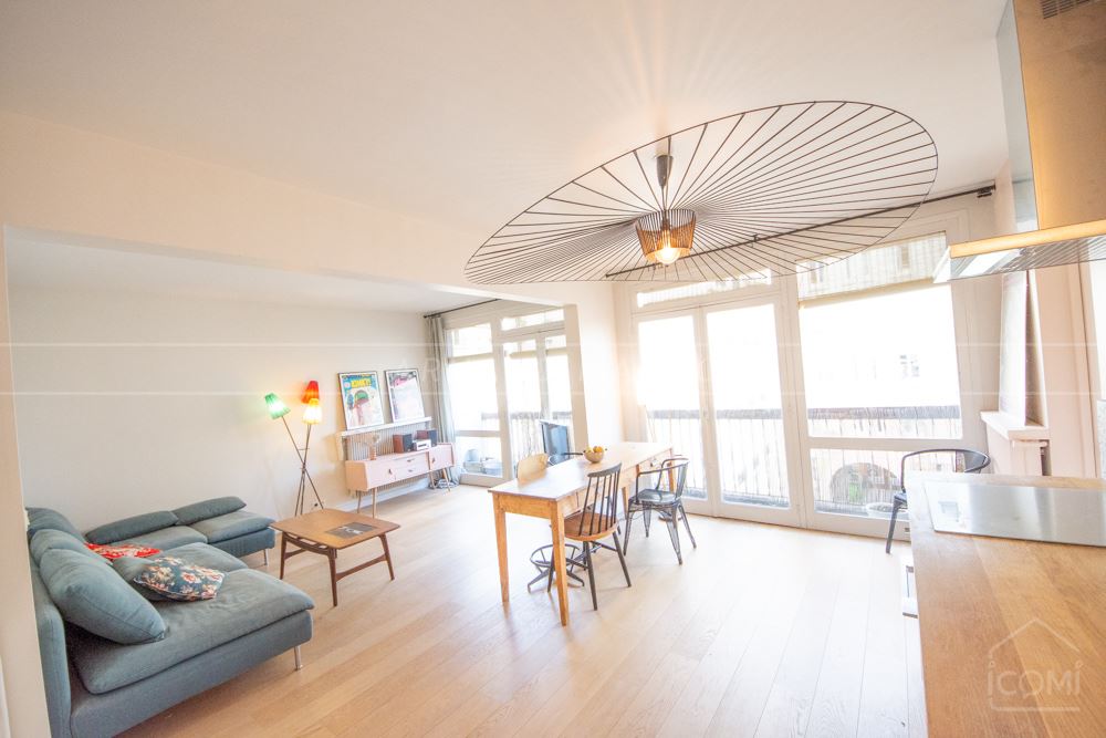 APPARTEMENT T4 - 3 CHAMBRES DERNIER ETAGE - GARAGE - BALCON - ASCENSEUR - PIECE DE VIE 30M² - RARE photo 3