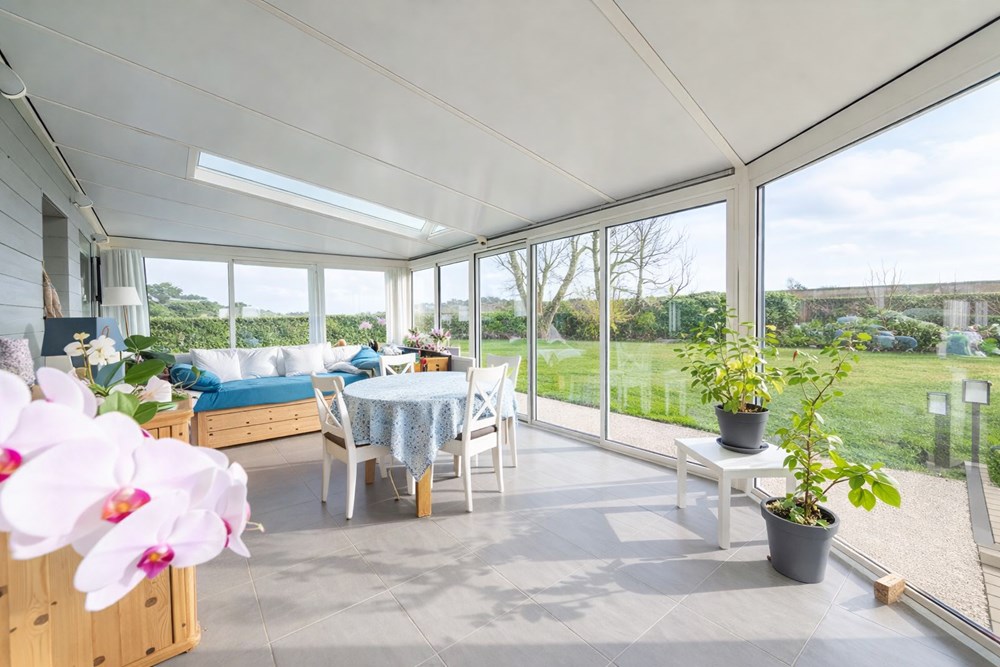 MAISON 180 M² - 6 CHAMBRES - VERANDA LUMINEUSE - BELLE EXPOSITION - VUE MER - 500 M DES PLAGES photo 2