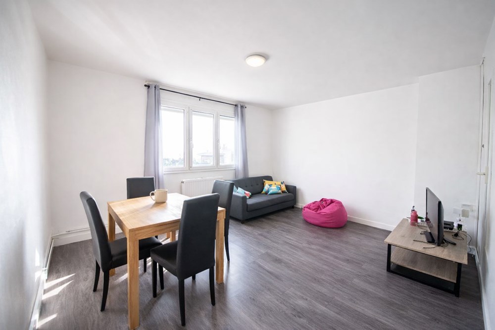 APPARTEMENT - T3 DE 60 M² - BAS JAURES - DERNIER ETAGE
